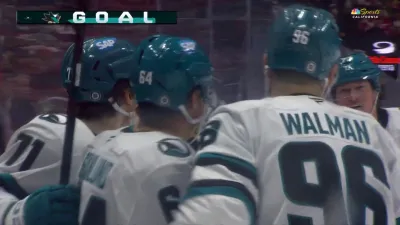 Granlund's third-period goal extends Sharks' lead vs. Red Wings