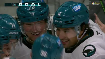 Toffoli gives Sharks two-goal lead over Red Wings in third period