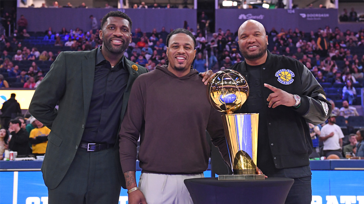 Warriors celebrate 10th anniversary of 2015 NBA championship team