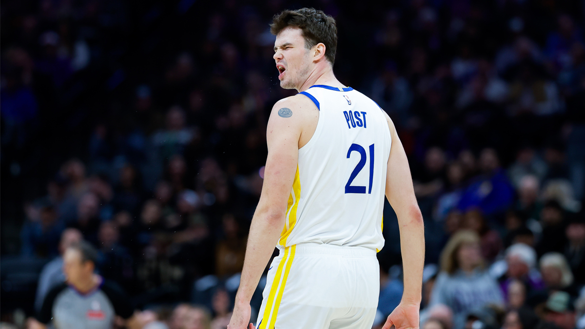 Post’s dad at Warriors vs. Kings for first-ever NBA game