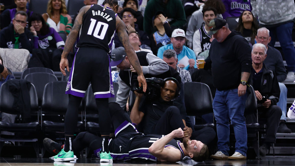 Kings star Domantas Sabonis out at least 10 days with ankle injury