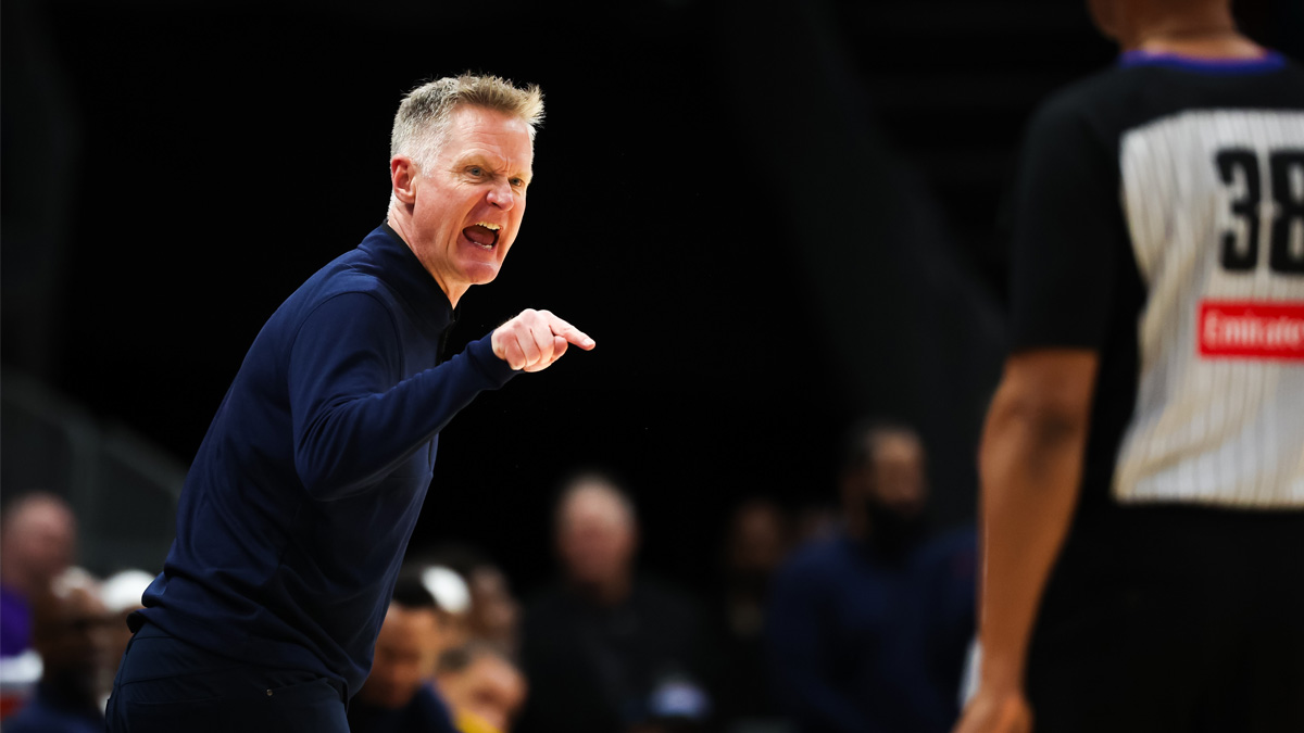 Kerr criticizes lack of NBA travel calls after tech in Warriors’ win