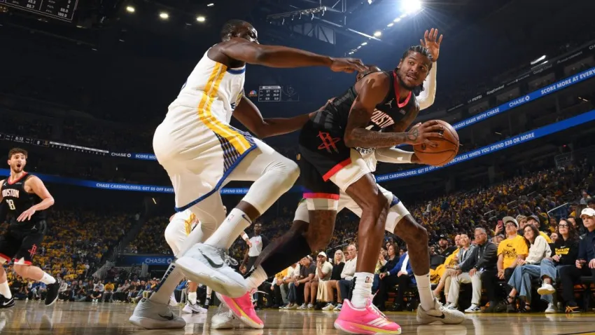 SAN FRANCISCO, CA – APRIL 26: Jalen Green #4 of the Houston Rockets handles the ball during the game against the Golden State Warriors during Round One Game Three of the 2025 NBA Playoffs on April 26, 2025 at Chase Center in San Francisco, California. NOTE TO USER: User expressly acknowledges and agrees that, by downloading and or using this photograph, user is consenting to the terms and conditions of Getty Images License Agreement. Mandatory Copyright Notice: Copyright 2025 NBAE (Photo by Noah Graham/NBAE via Getty Images)