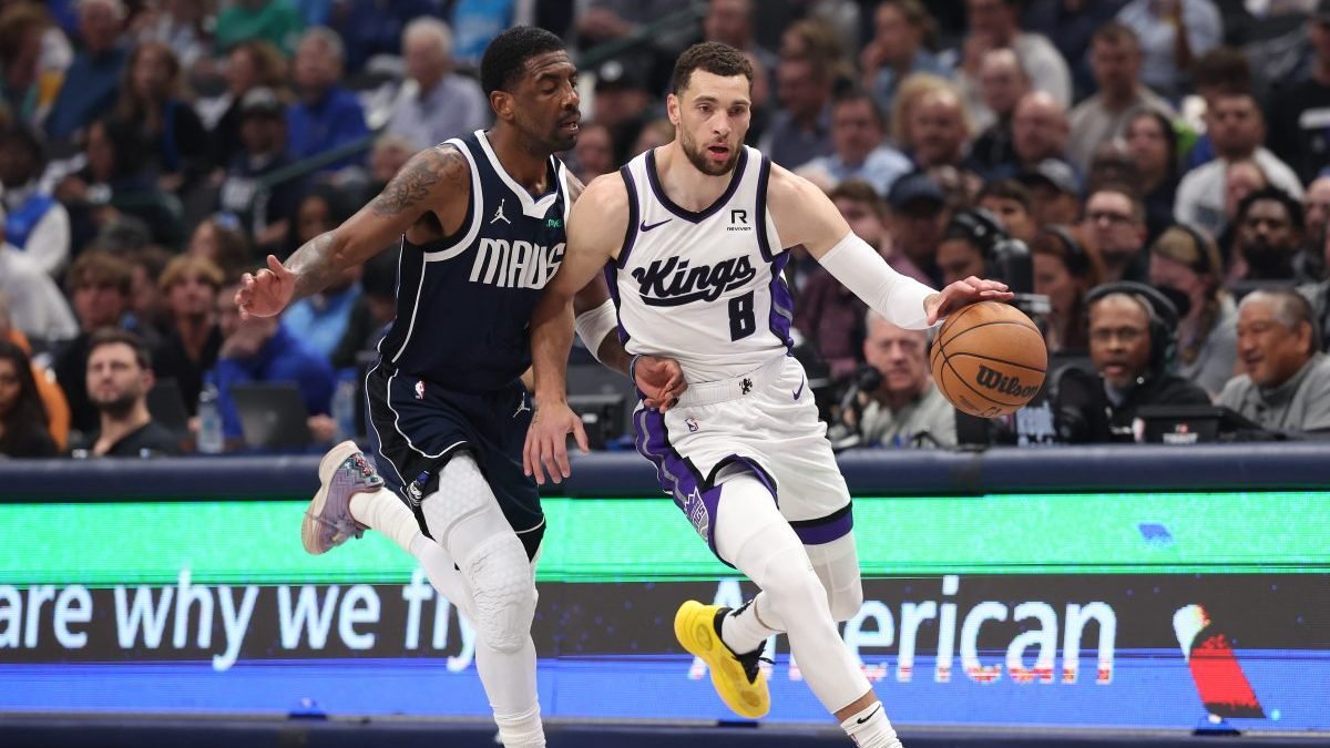 Kings must play ‘right way' in final stretch with NBA play-in looming