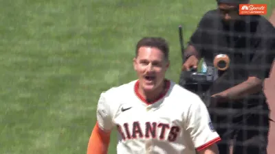 Chapman extends Giants' winning streak with walk-off homer vs. Braves