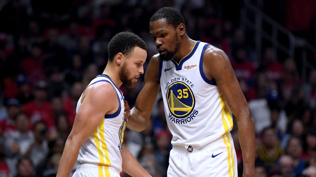 Kevin Durant drops blunt Nike vs. Under Armour opinion as Steph Curry joins sneaker free agency
