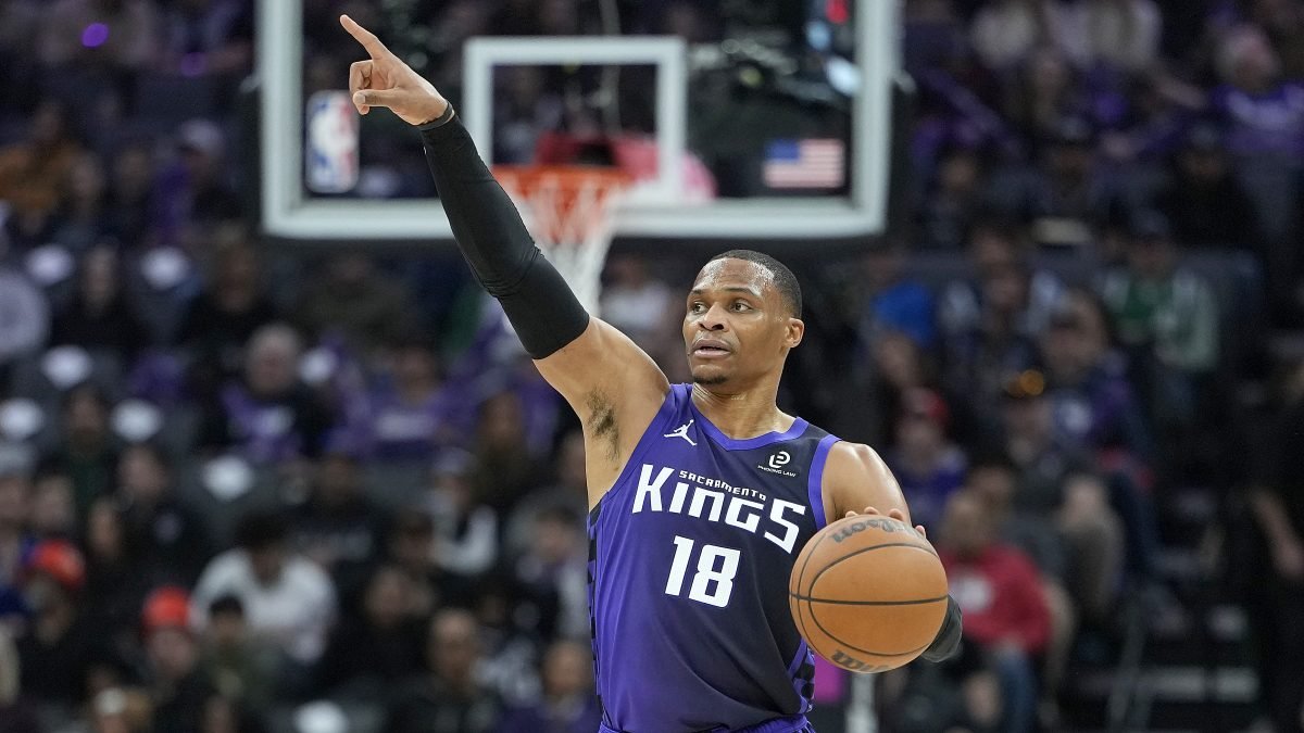Russell Westbrook not considering retirement after new milestones in Kings'  win, image size:1200x675