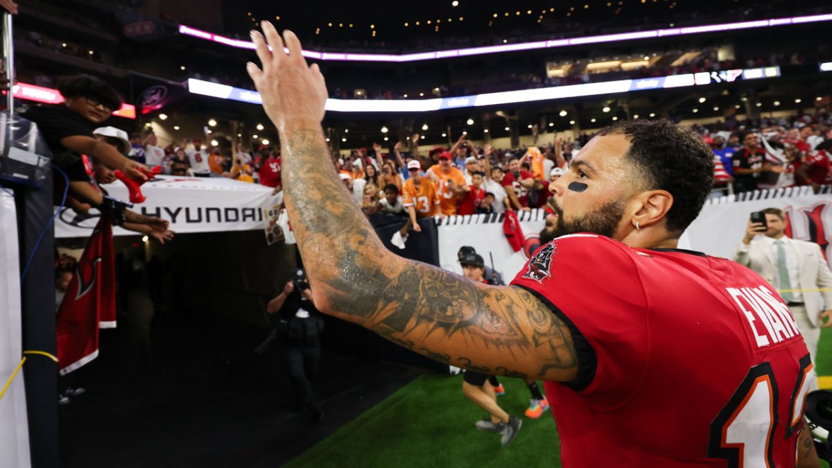Mike Evans states joining 49ers in free agency was a ‘no