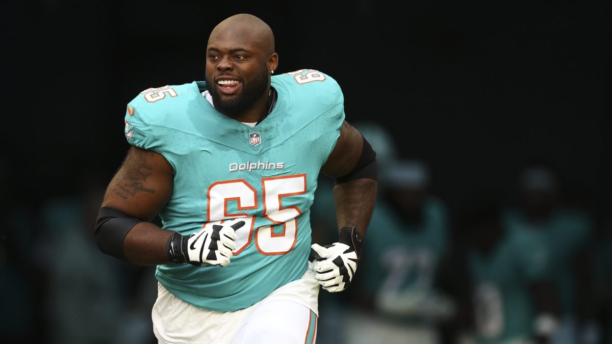 Source: Veteran guard Robert Jones, 49ers agree to contract in NFL free  agency