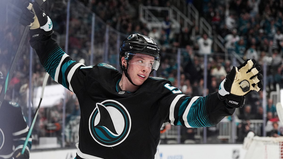 Sharks lock up another member of young core, re-sign Collin Graf to three-year, $4.25M AAV contract