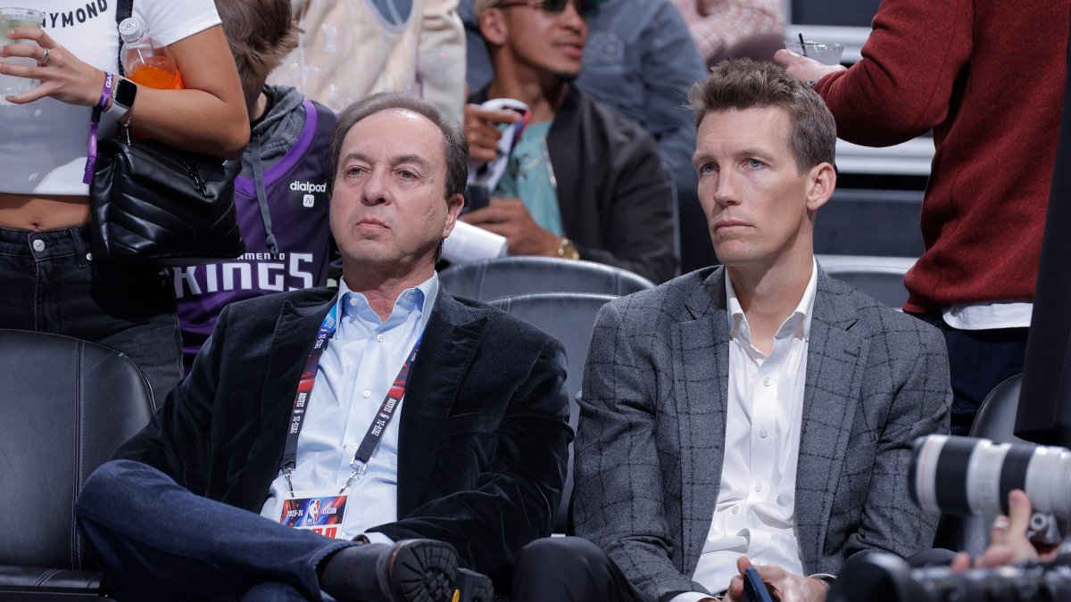 Warriors’ Roster Stagnation Draws Fan Backlash