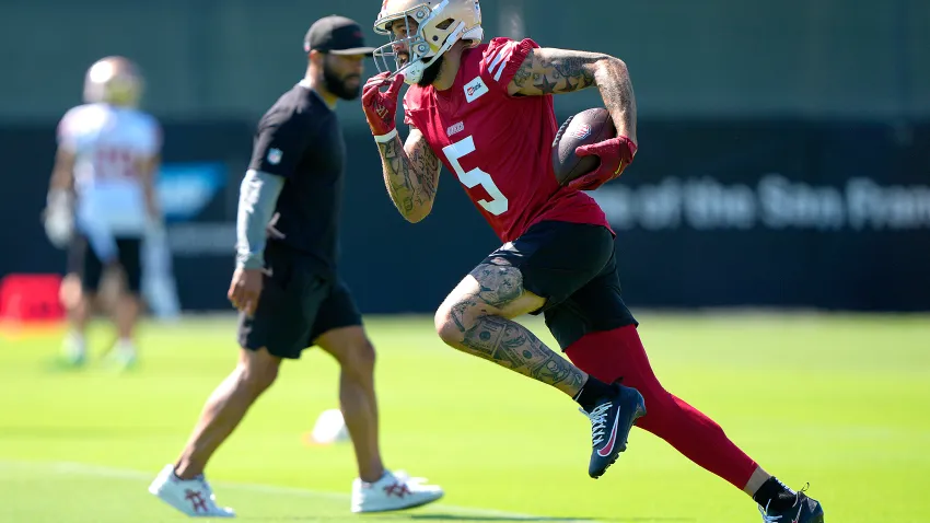 SANTA CLARA, CALIFORNIA – JULY 27: Mike Evans #5 of the San Francisco 49ers works out during training camp practice at SAP Performance Facility on July 27, 2026 in Santa Clara, California. (Photo by Thearon W. Henderson/Getty Images)