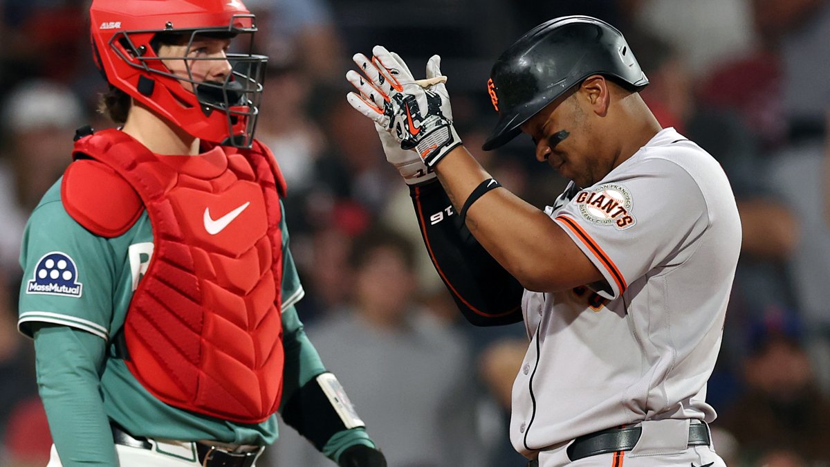 Watch Giants star Rafael Devers crush homer vs Red Sox in first game back at Fenway after 2025 trade
