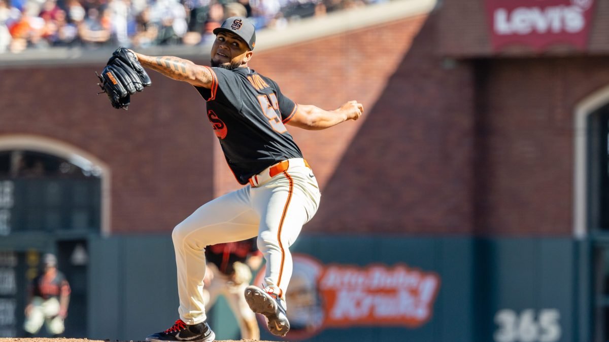 Giants reliever Camilo Doval dominates top of Dodgers' lineup in emotional return to Oracle Park