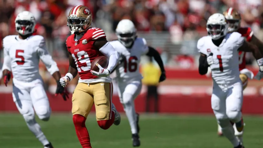 Sep 27, 2026; Santa Clara, California, USA;  San Francisco 49ers wide receiver Deebo Samuel Sr. (19) makes a catch against the Arizona Cardinals in the first half at Levi’s Stadium.  Mandatory Credit: Sergio Estrada-Imagn Images