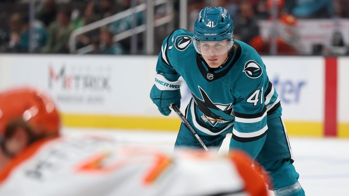 How Sharks top pick Ivar Stenberg showed he’s NHL-ready in impressive preseason